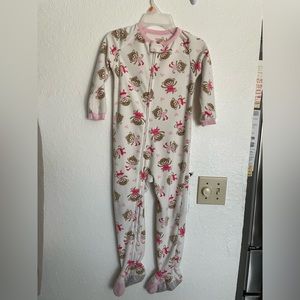 Cartier 5T onesie pajamas. With monkey Bailarines graphics. White and pink.